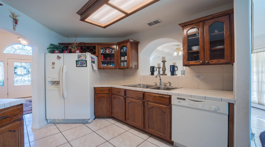 2006 Los Suenos Crt, Laredo, Texas 78045, 3 Bedrooms Bedrooms, 7 Rooms Rooms,2 BathroomsBathrooms,Residential,For Sale,2006 Los Suenos Crt,20264398
