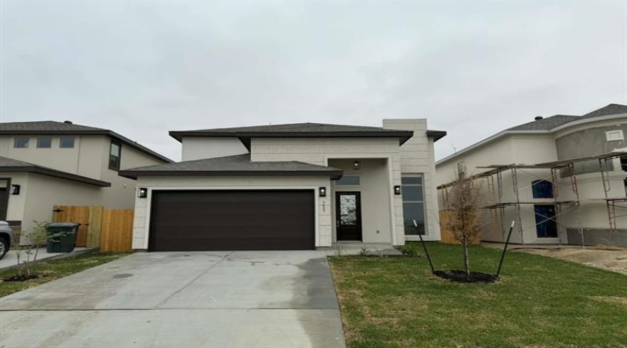 5609 Beefalo St., Laredo, Texas 78046, 4 Bedrooms Bedrooms, 8 Rooms Rooms,2 BathroomsBathrooms,Residential,For Sale,5609 Beefalo St.,20264400