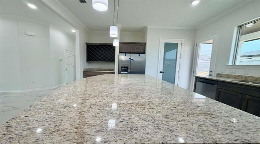 5609 Beefalo St., Laredo, Texas 78046, 4 Bedrooms Bedrooms, 8 Rooms Rooms,2 BathroomsBathrooms,Residential,For Sale,5609 Beefalo St.,20264400