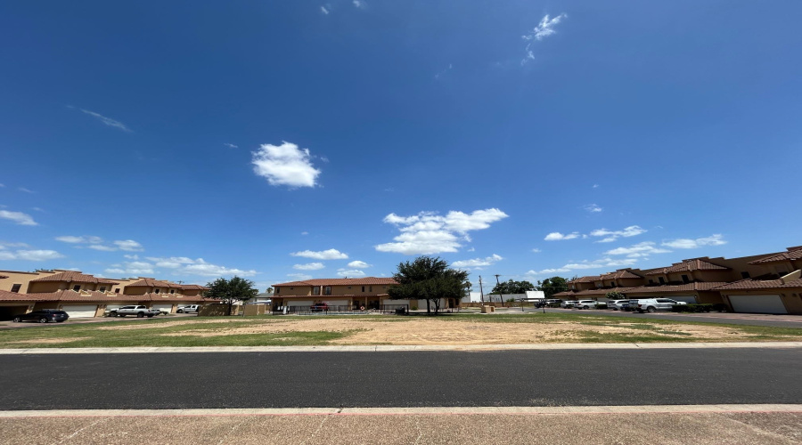 707 St James Dr, Laredo, Texas 78041, ,Land,For Sale,707 St James Dr,20264410