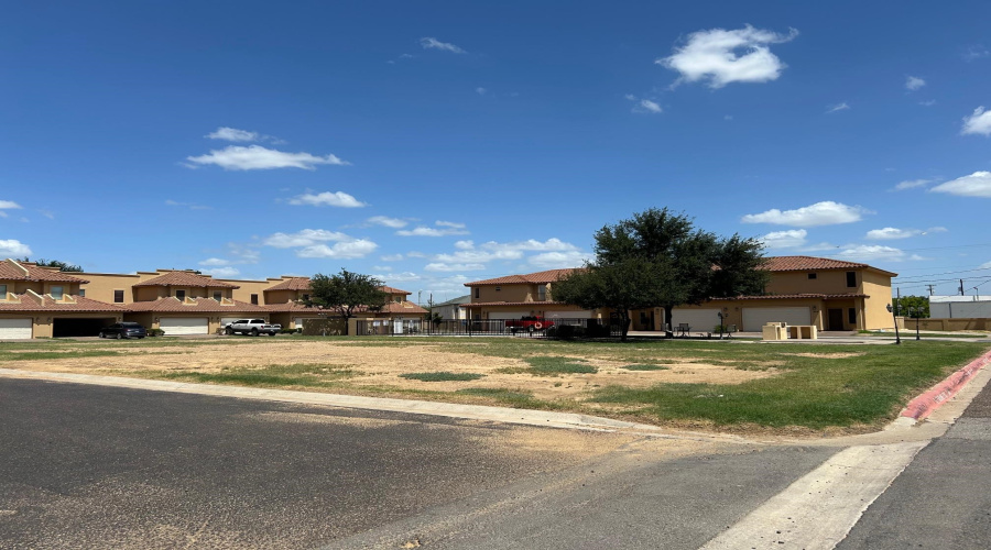 707 St James Dr, Laredo, Texas 78041, ,Land,For Sale,707 St James Dr,20264410