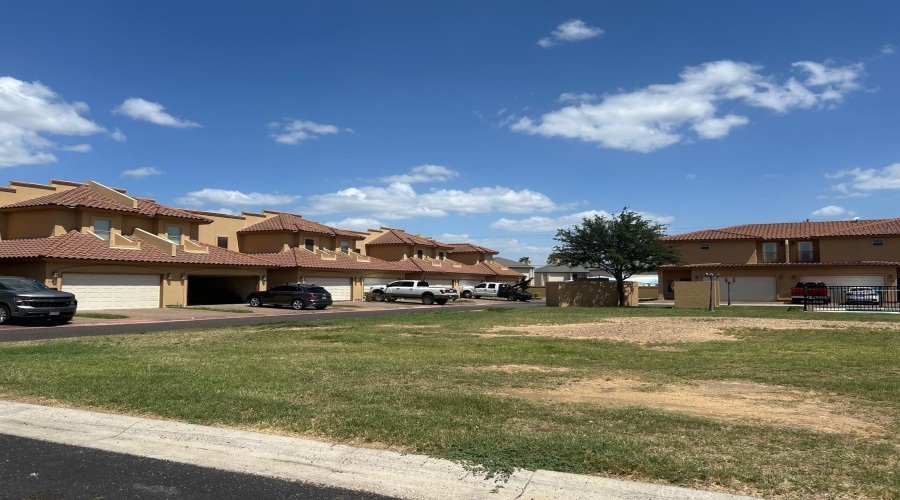 707 St James Dr, Laredo, Texas 78041, ,Land,For Sale,707 St James Dr,20264410