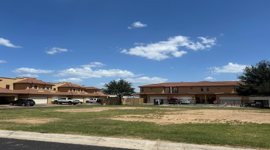 707 St James Dr, Laredo, Texas 78041, ,Land,For Sale,707 St James Dr,20264410