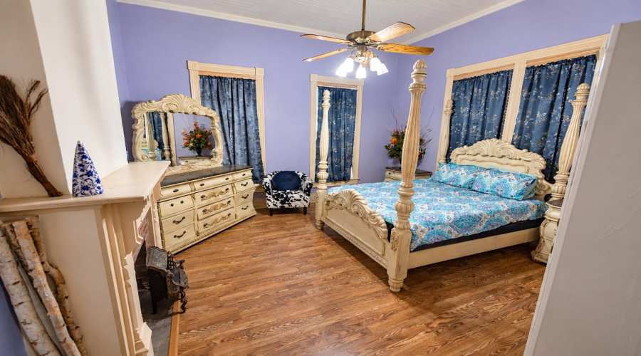 505 Lincoln St, LAREDO, Texas 78041-6036, 3 Bedrooms Bedrooms, 5 Rooms Rooms,2 BathroomsBathrooms,Residential,For Sale,505 Lincoln St,20264401