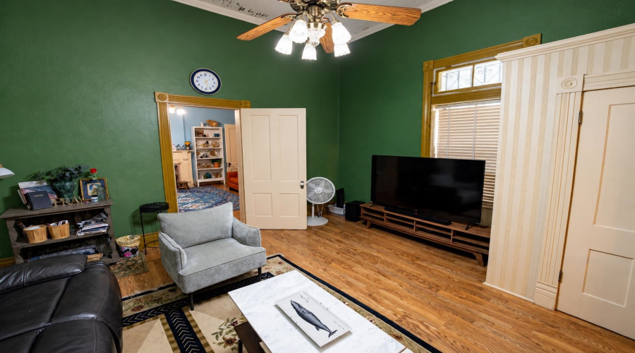 505 Lincoln St, LAREDO, Texas 78041-6036, 3 Bedrooms Bedrooms, 5 Rooms Rooms,2 BathroomsBathrooms,Residential,For Sale,505 Lincoln St,20264401