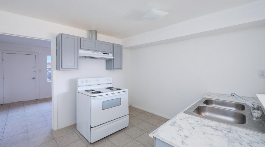 1001 Reynolds St, Laredo, Texas 78041, 1 Bedroom Bedrooms, 3 Rooms Rooms,1 BathroomBathrooms,Residential,For Rent,1001 Reynolds St,20264402