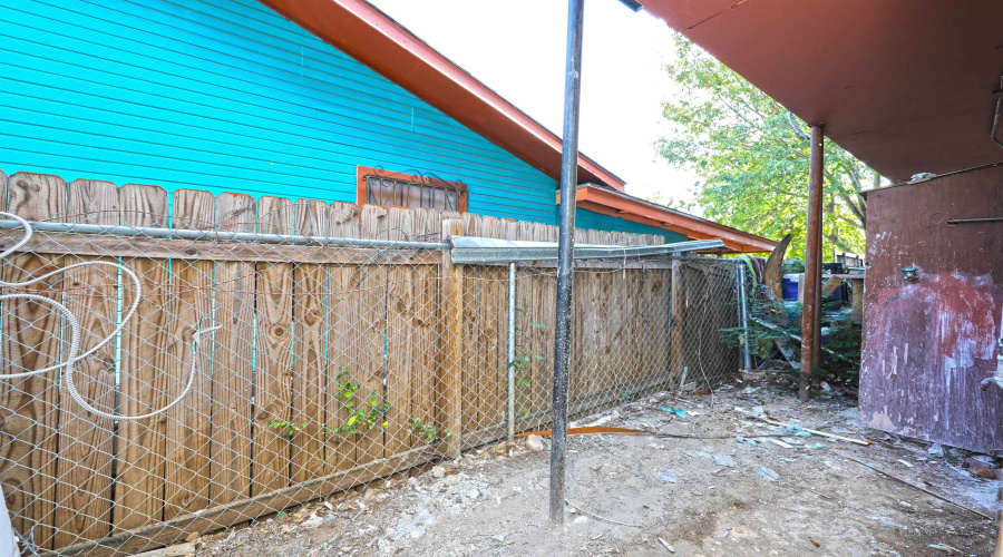 1001 Reynolds St, Laredo, Texas 78041, 1 Bedroom Bedrooms, 3 Rooms Rooms,1 BathroomBathrooms,Residential,For Rent,1001 Reynolds St,20264403