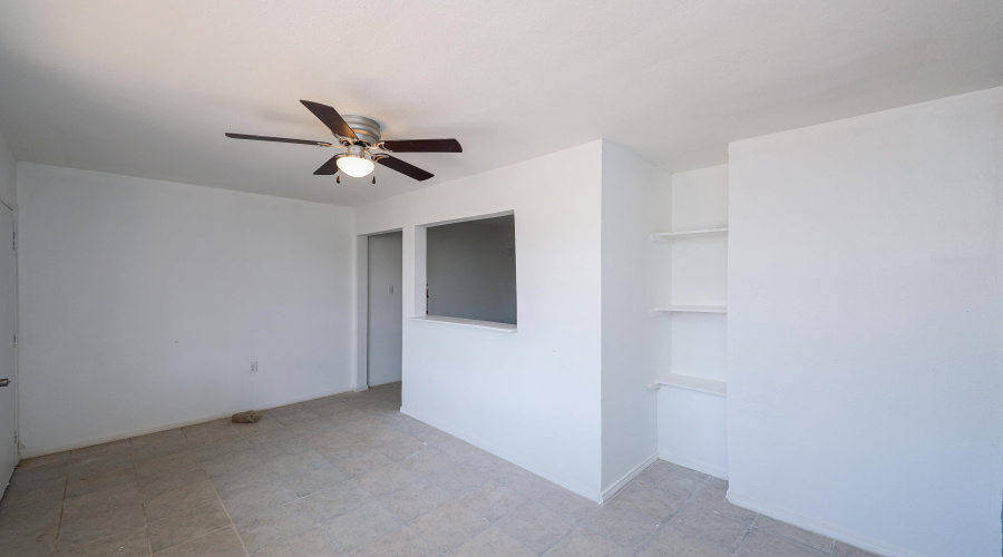 1001 Reynolds St, Laredo, Texas 78041, 1 Bedroom Bedrooms, 3 Rooms Rooms,1 BathroomBathrooms,Residential,For Rent,1001 Reynolds St,20264403