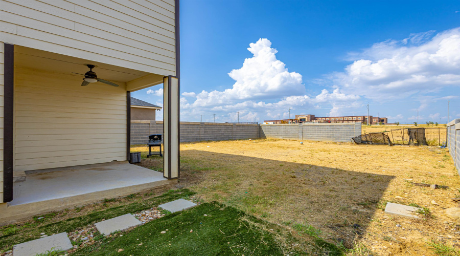 602 Soubirous Rd, Laredo, Texas 78045, 4 Bedrooms Bedrooms, 7 Rooms Rooms,3 BathroomsBathrooms,Residential,For Sale,602 Soubirous Rd,20264404