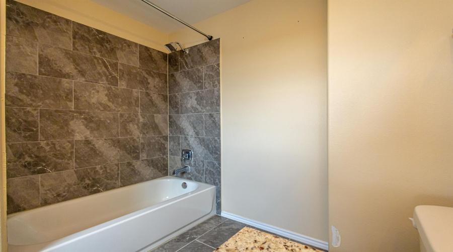 602 Soubirous Rd, Laredo, Texas 78045, 4 Bedrooms Bedrooms, 7 Rooms Rooms,3 BathroomsBathrooms,Residential,For Sale,602 Soubirous Rd,20264404
