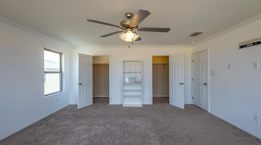 602 Soubirous Rd, Laredo, Texas 78045, 4 Bedrooms Bedrooms, 7 Rooms Rooms,3 BathroomsBathrooms,Residential,For Sale,602 Soubirous Rd,20264404