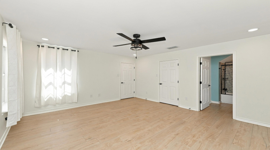 10125 Montoya Dr, LAREDO, Texas 78045, 4 Bedrooms Bedrooms, 7 Rooms Rooms,2 BathroomsBathrooms,Residential,For Sale,10125 Montoya Dr,20264406