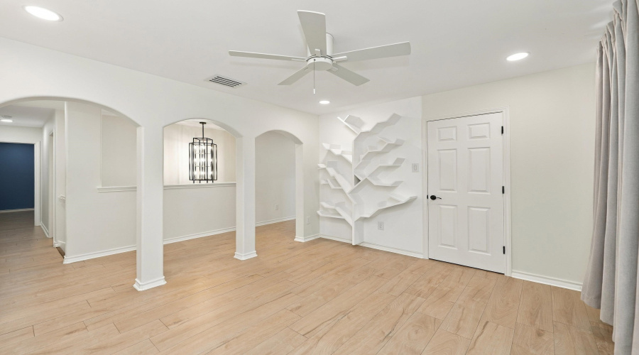 10125 Montoya Dr, LAREDO, Texas 78045, 4 Bedrooms Bedrooms, 7 Rooms Rooms,2 BathroomsBathrooms,Residential,For Sale,10125 Montoya Dr,20264406