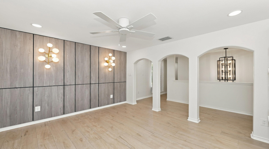 10125 Montoya Dr, LAREDO, Texas 78045, 4 Bedrooms Bedrooms, 7 Rooms Rooms,2 BathroomsBathrooms,Residential,For Sale,10125 Montoya Dr,20264406