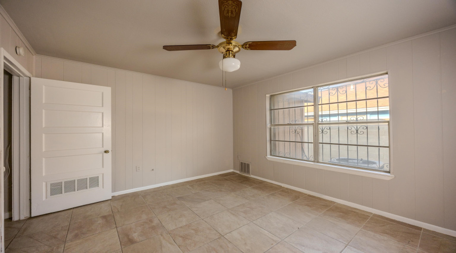2115 Mier St, Laredo, Texas 78043, 3 Bedrooms Bedrooms, 6 Rooms Rooms,2 BathroomsBathrooms,Residential,For Rent,2115 Mier St,20264407