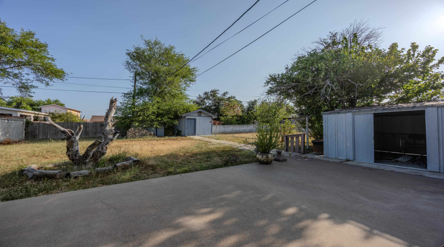 2115 Mier St, Laredo, Texas 78043, 3 Bedrooms Bedrooms, 6 Rooms Rooms,2 BathroomsBathrooms,Residential,For Rent,2115 Mier St,20264407