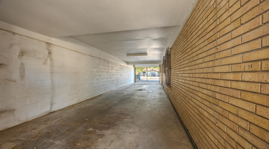 2115 Mier St, Laredo, Texas 78043, 3 Bedrooms Bedrooms, 6 Rooms Rooms,2 BathroomsBathrooms,Residential,For Rent,2115 Mier St,20264407