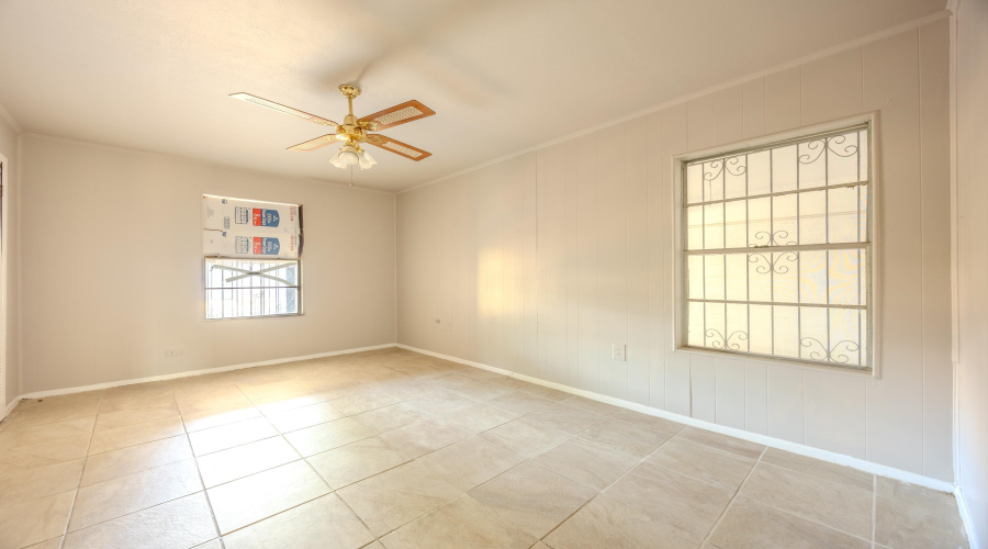 2115 Mier St, Laredo, Texas 78043, 3 Bedrooms Bedrooms, 6 Rooms Rooms,2 BathroomsBathrooms,Residential,For Rent,2115 Mier St,20264407