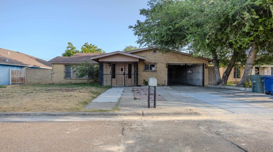 2115 Mier St, Laredo, Texas 78043, 3 Bedrooms Bedrooms, 6 Rooms Rooms,2 BathroomsBathrooms,Residential,For Rent,2115 Mier St,20264407