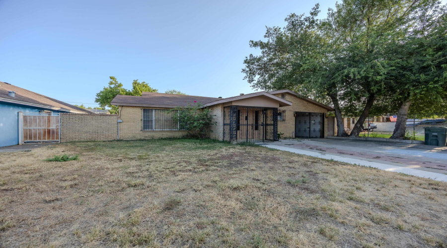 2115 Mier St, Laredo, Texas 78043, 3 Bedrooms Bedrooms, 6 Rooms Rooms,2 BathroomsBathrooms,Residential,For Rent,2115 Mier St,20264407