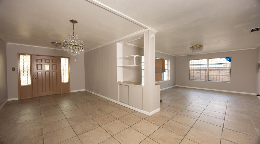 2115 Mier St, Laredo, Texas 78043, 3 Bedrooms Bedrooms, 6 Rooms Rooms,2 BathroomsBathrooms,Residential,For Rent,2115 Mier St,20264407