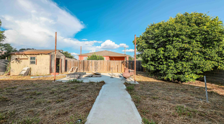 3317 W Fiesta Lp, Laredo, Texas 78043, 4 Bedrooms Bedrooms, 5 Rooms Rooms,2 BathroomsBathrooms,Residential,For Sale,3317 W Fiesta Lp,20264409