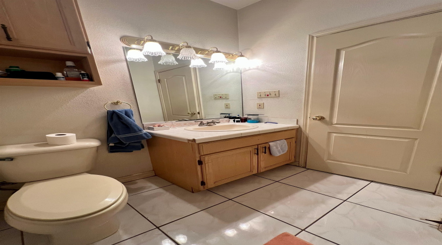 9029 Cliff Loop, LAREDO, Texas 78045, 3 Bedrooms Bedrooms, 6 Rooms Rooms,2 BathroomsBathrooms,Residential,For Sale,9029 Cliff Loop,20264411
