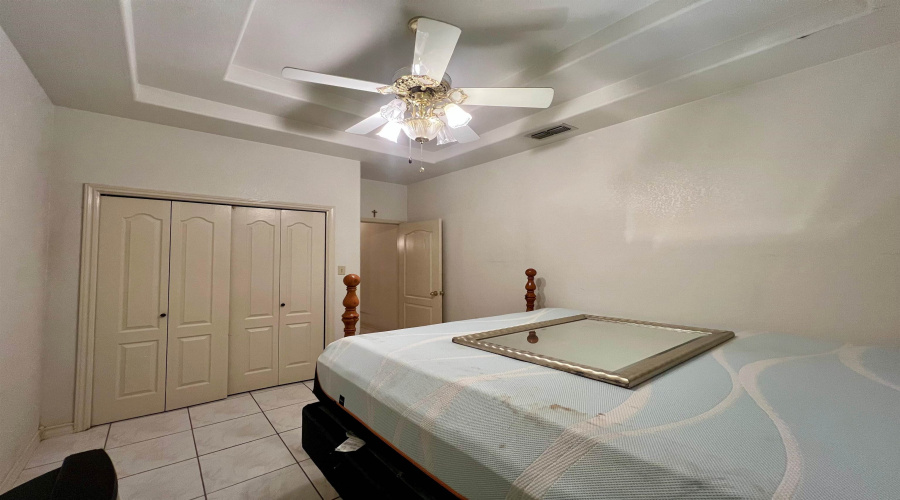 9029 Cliff Loop, LAREDO, Texas 78045, 3 Bedrooms Bedrooms, 6 Rooms Rooms,2 BathroomsBathrooms,Residential,For Sale,9029 Cliff Loop,20264411