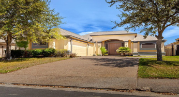 10529 Bear Creek Dr, Laredo, Texas 78045, 3 Bedrooms Bedrooms, 6 Rooms Rooms,2 BathroomsBathrooms,Residential,For Rent,10529 Bear Creek Dr,20264412