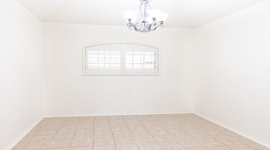 10529 Bear Creek Dr, Laredo, Texas 78045, 3 Bedrooms Bedrooms, 6 Rooms Rooms,2 BathroomsBathrooms,Residential,For Rent,10529 Bear Creek Dr,20264412