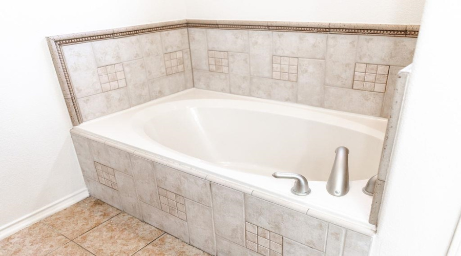 10529 Bear Creek Dr, Laredo, Texas 78045, 3 Bedrooms Bedrooms, 6 Rooms Rooms,2 BathroomsBathrooms,Residential,For Rent,10529 Bear Creek Dr,20264412