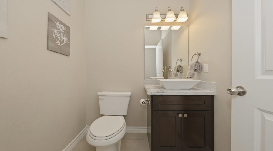 7915 Elka Lp, Laredo, Texas 78045, 3 Bedrooms Bedrooms, 6 Rooms Rooms,2 BathroomsBathrooms,Residential,For Sale,7915 Elka Lp,20264413