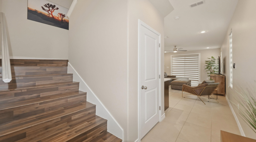 7915 Elka Lp, Laredo, Texas 78045, 3 Bedrooms Bedrooms, 6 Rooms Rooms,2 BathroomsBathrooms,Residential,For Sale,7915 Elka Lp,20264413