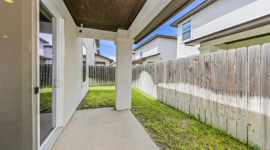 7915 Elka Lp, Laredo, Texas 78045, 3 Bedrooms Bedrooms, 6 Rooms Rooms,2 BathroomsBathrooms,Residential,For Sale,7915 Elka Lp,20264413