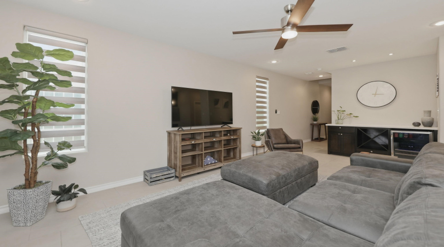 7915 Elka Lp, Laredo, Texas 78045, 3 Bedrooms Bedrooms, 6 Rooms Rooms,2 BathroomsBathrooms,Residential,For Sale,7915 Elka Lp,20264413