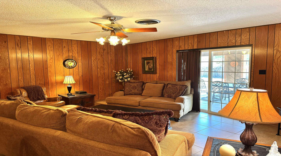 721 Lindenwood Dr, Laredo, Texas 78045, 4 Bedrooms Bedrooms, 10 Rooms Rooms,2 BathroomsBathrooms,Residential,For Sale,721 Lindenwood Dr,20264418