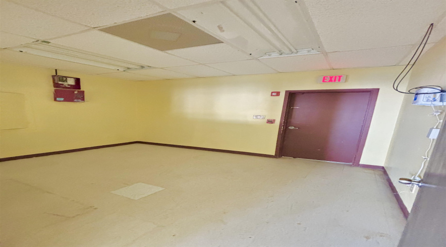 1701 Peacefulmeadow Ct, Laredo, Texas 78041, 1 Room Rooms,2 BathroomsBathrooms,Commercial retail/office,For Rent,1701 Peacefulmeadow Ct,20264416