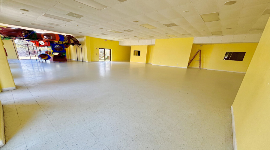 1701 Peacefulmeadow Ct, Laredo, Texas 78041, 1 Room Rooms,2 BathroomsBathrooms,Commercial retail/office,For Rent,1701 Peacefulmeadow Ct,20264416