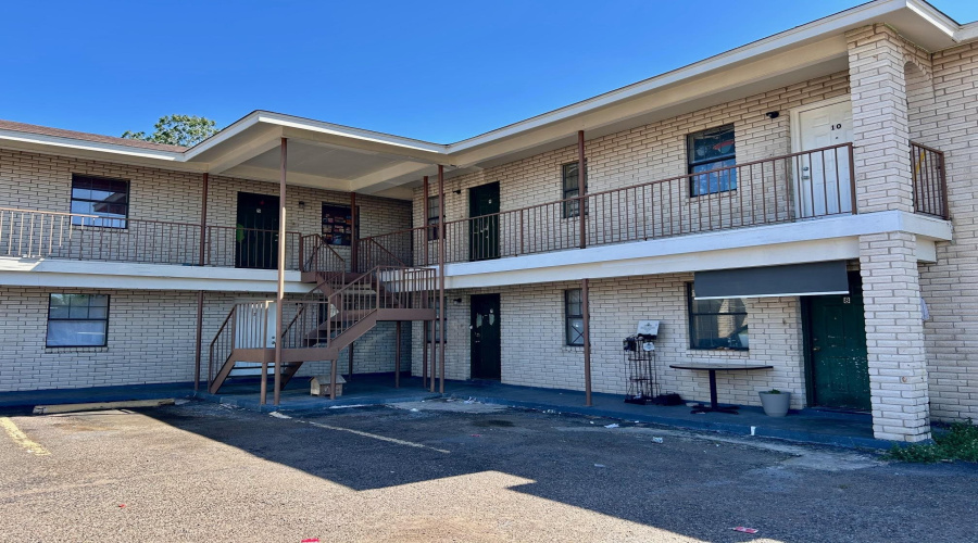 3801 Juarez Ave, Laredo, Texas 78041, ,Multi-family,For Sale,3801 Juarez Ave,20264414