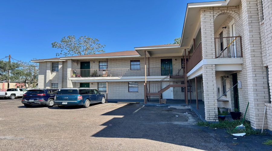 3801 Juarez Ave, Laredo, Texas 78041, ,Multi-family,For Sale,3801 Juarez Ave,20264414