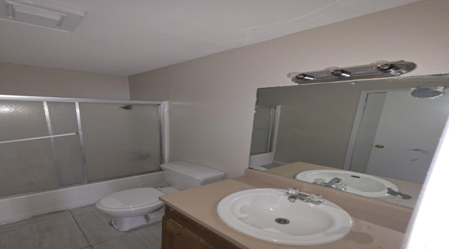 3801 Juarez Ave, Laredo, Texas 78041, ,Multi-family,For Sale,3801 Juarez Ave,20264414