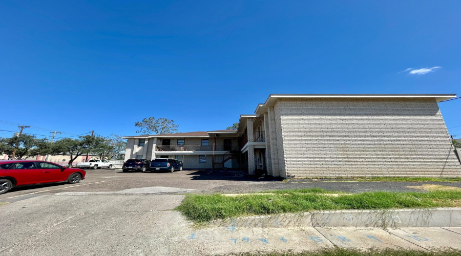 3801 Juarez Ave, Laredo, Texas 78041, ,Multi-family,For Sale,3801 Juarez Ave,20264414