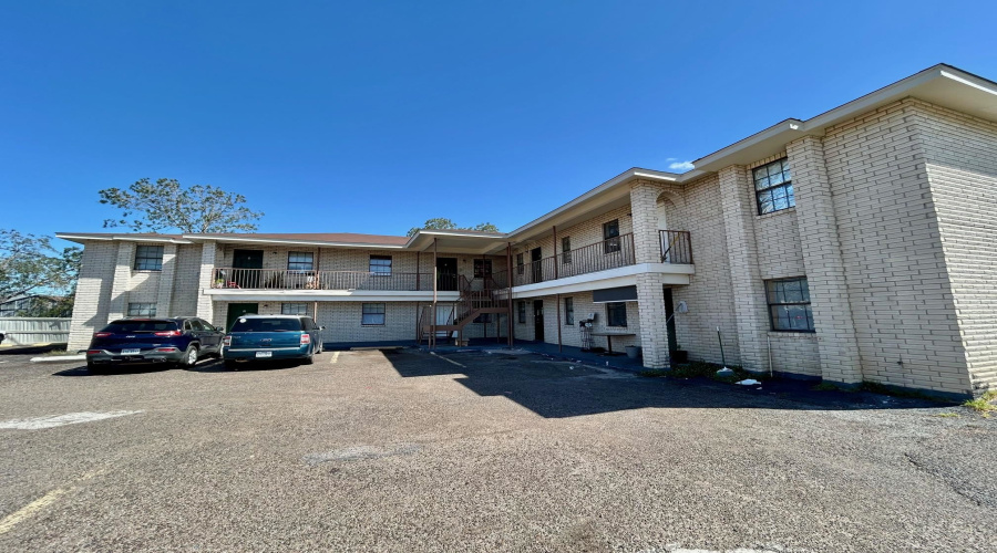 3801 Juarez Ave, Laredo, Texas 78041, ,Multi-family,For Sale,3801 Juarez Ave,20264414