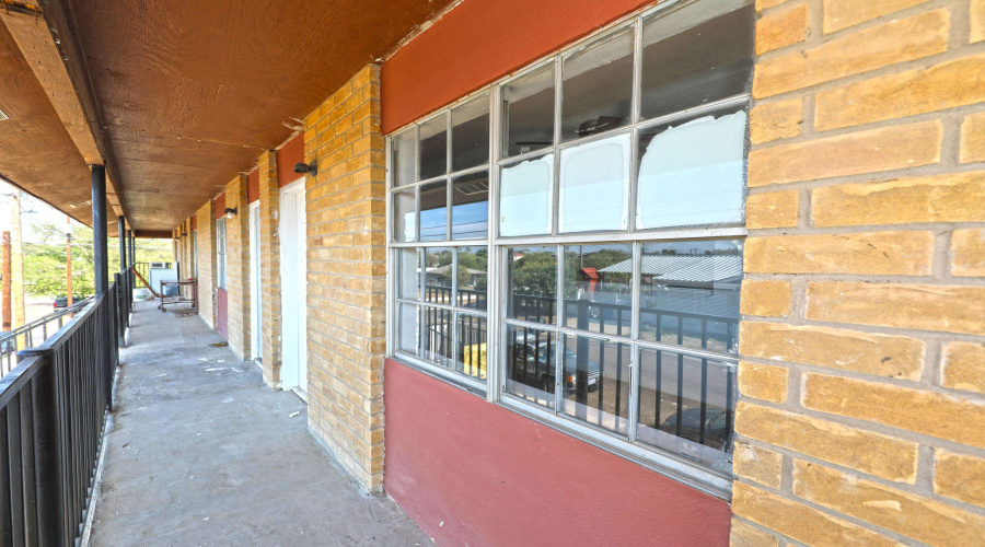 1001 Reynolds St, Laredo, Texas 78040, ,Multi-family,For Sale,1001 Reynolds St,20264415