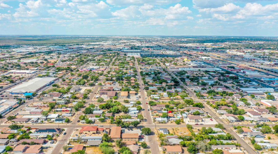 3802 Convent Ave, Laredo, Texas 78041, ,Multi-family,For Sale,3802 Convent Ave,20264419