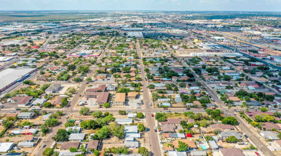 3802 Convent Ave, Laredo, Texas 78041, ,Multi-family,For Sale,3802 Convent Ave,20264419