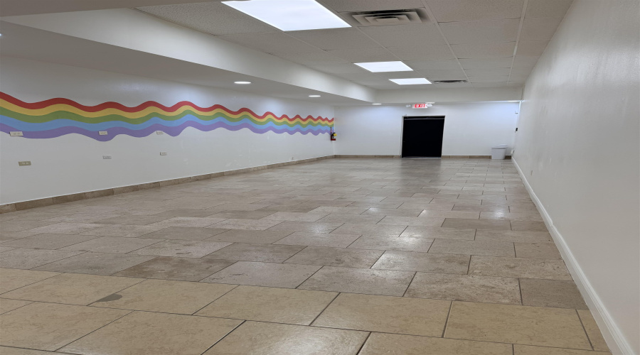 5603 San Dario Ave, Laredo, Texas 78041, 1 Room Rooms,1 BathroomBathrooms,Commercial retail/office,For Rent,5603 San Dario Ave,20264433