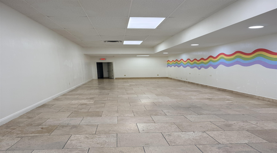5603 San Dario Ave, Laredo, Texas 78041, 1 Room Rooms,1 BathroomBathrooms,Commercial retail/office,For Rent,5603 San Dario Ave,20264433