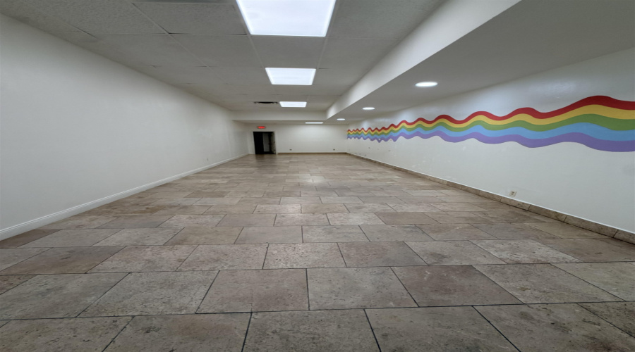 5603 San Dario Ave, Laredo, Texas 78041, 1 Room Rooms,1 BathroomBathrooms,Commercial retail/office,For Rent,5603 San Dario Ave,20264433
