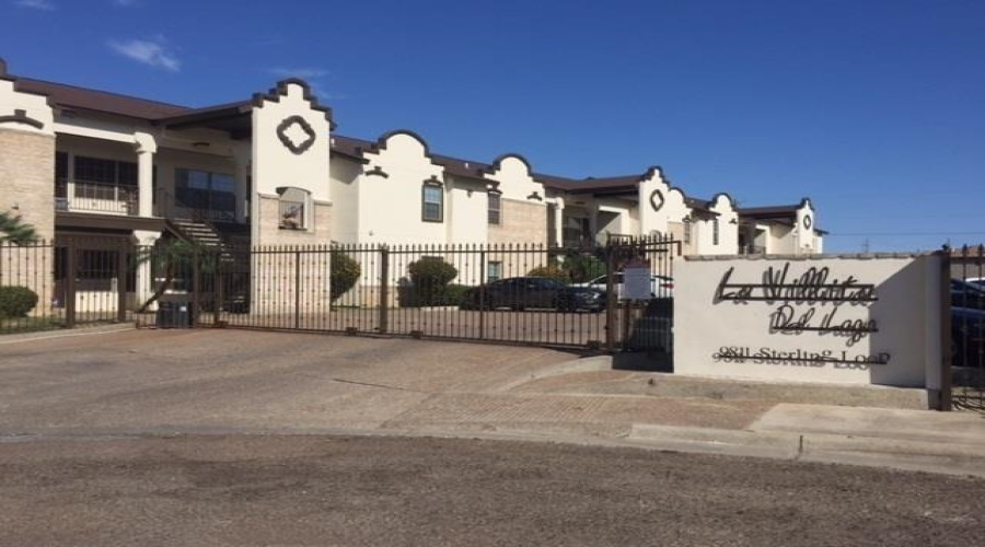 9811 Sterling Lp, Laredo, Texas 78045, 2 Bedrooms Bedrooms, 5 Rooms Rooms,2 BathroomsBathrooms,Residential,For Sale,9811 Sterling Lp,20264422